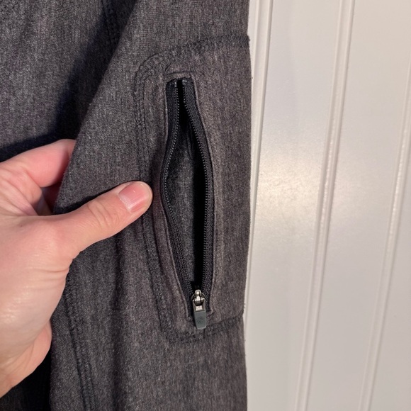 Athleta Full Zip Charcoal Gray Athletic Hoodie Thumb Hole Women’s Size Small - Picture 4 of 14